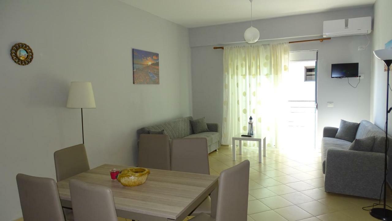 Appartamenti Vista Mare Saranda エクステリア 写真